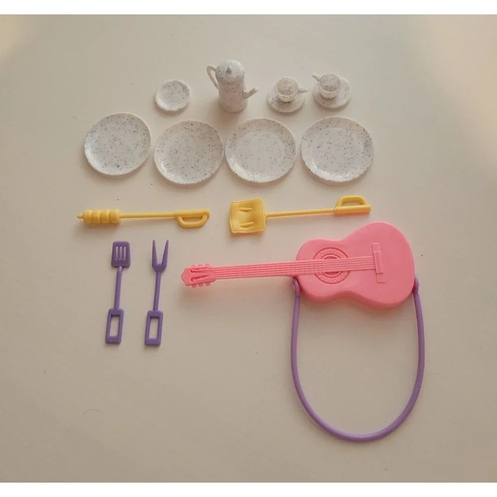 Camp Barbie Outdoor Fun Playset 1993 Campfire Accessories Dishes Guitar Utensils